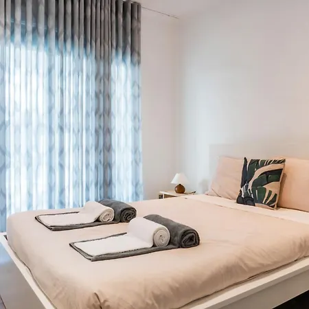 Encanto Terrace House *