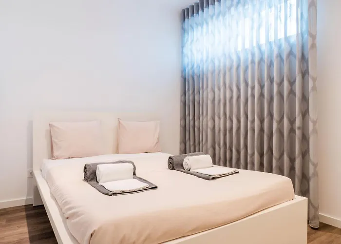 Encanto Terrace House